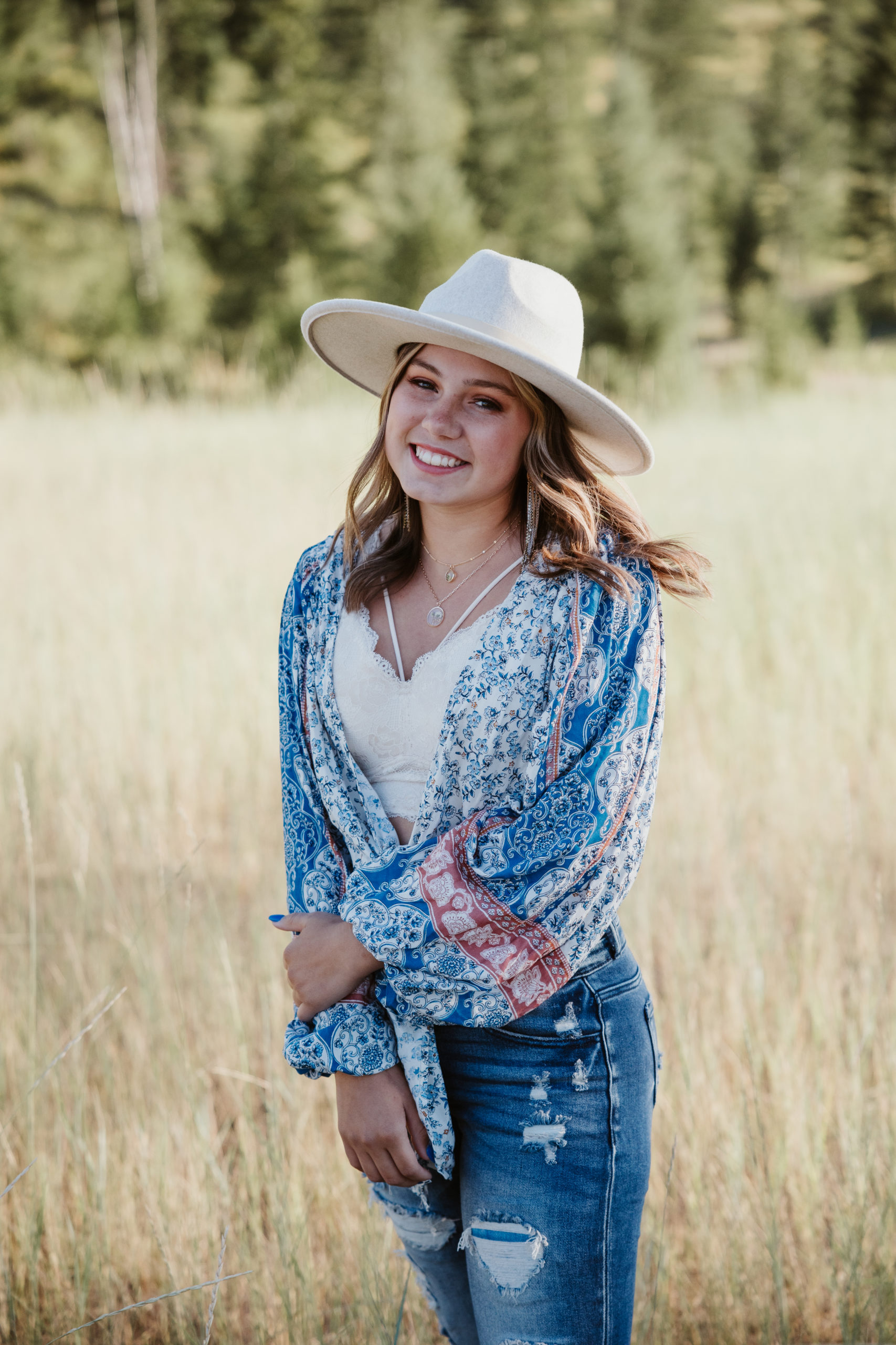 glacier_national_park_senior_portraits_aspen-12