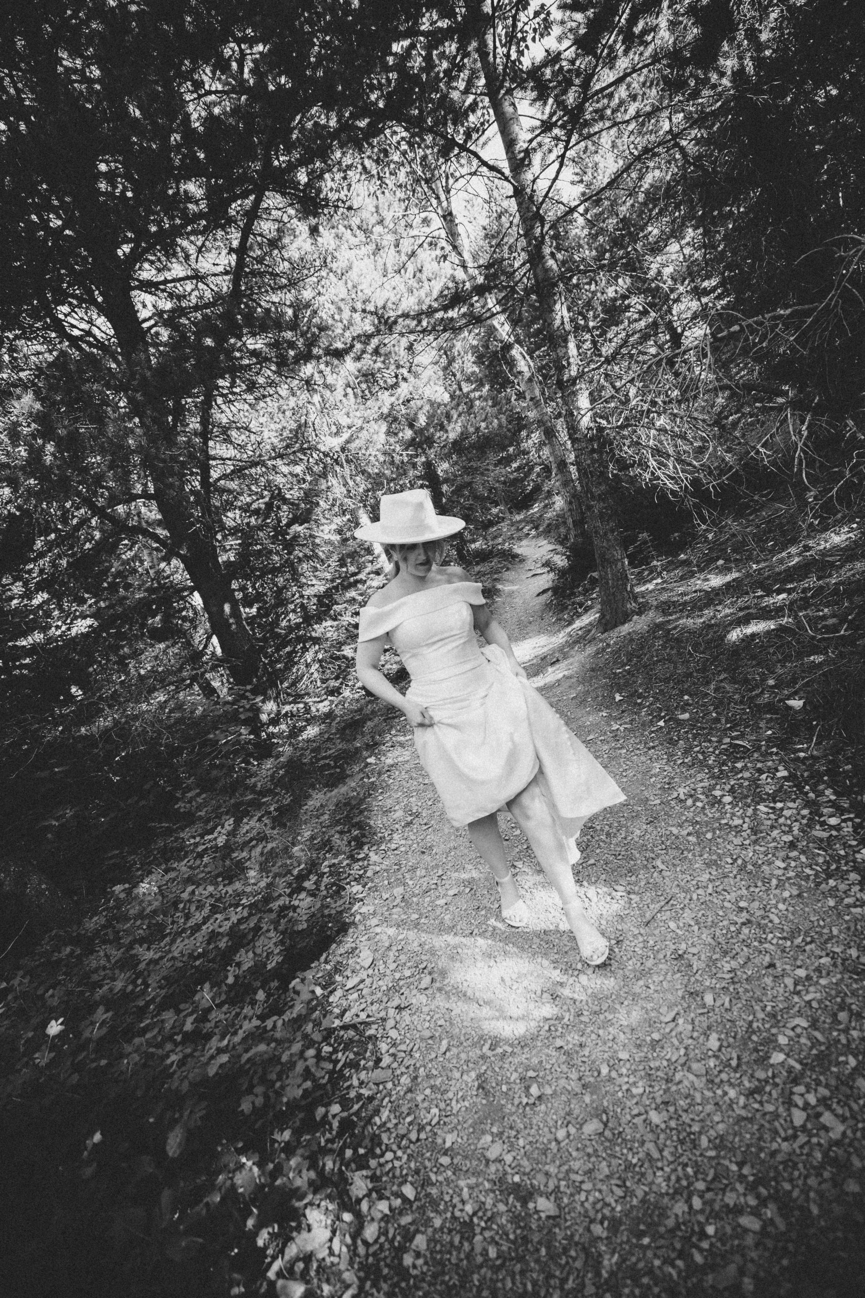 glacier_national_park_sunrise_adventure_portrait_session_natalia_ben-8