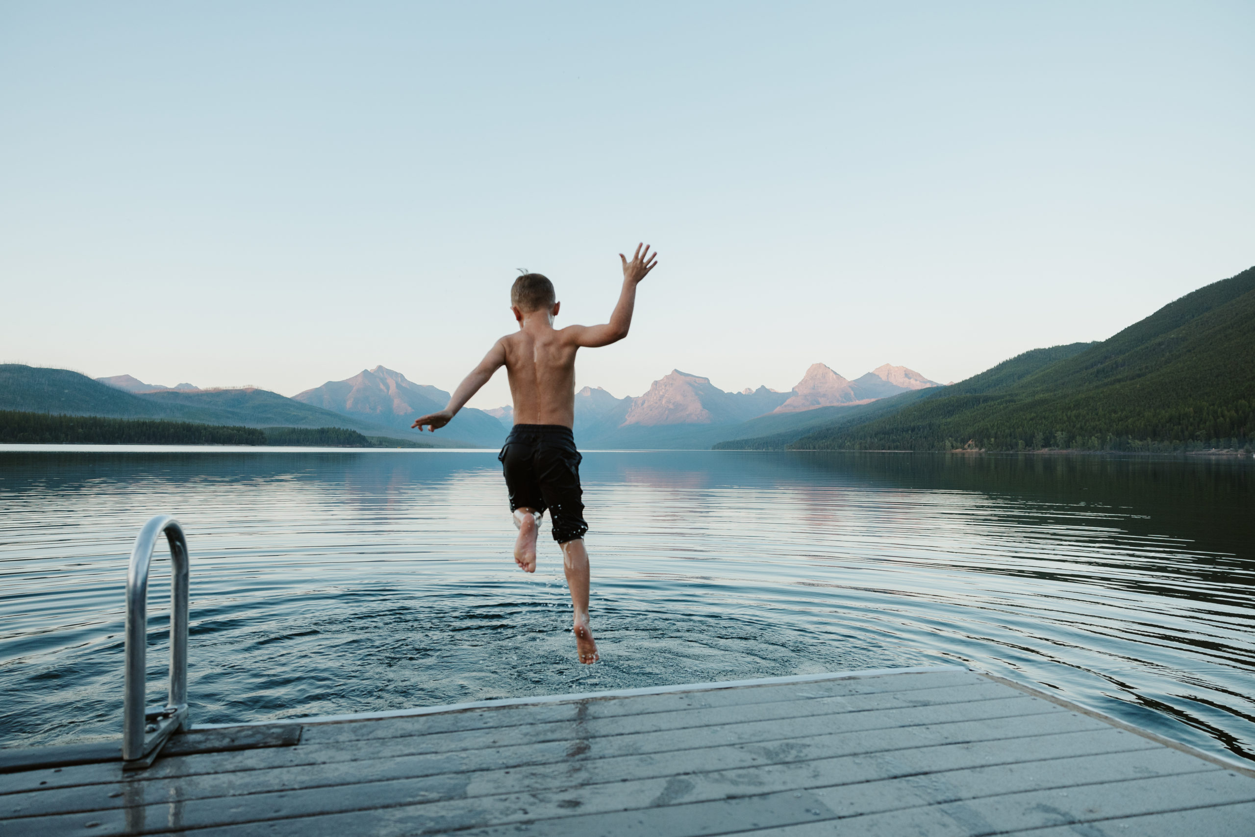 genther_family_portraits_west_glacier_apgar_village_lake_mcdonald-22