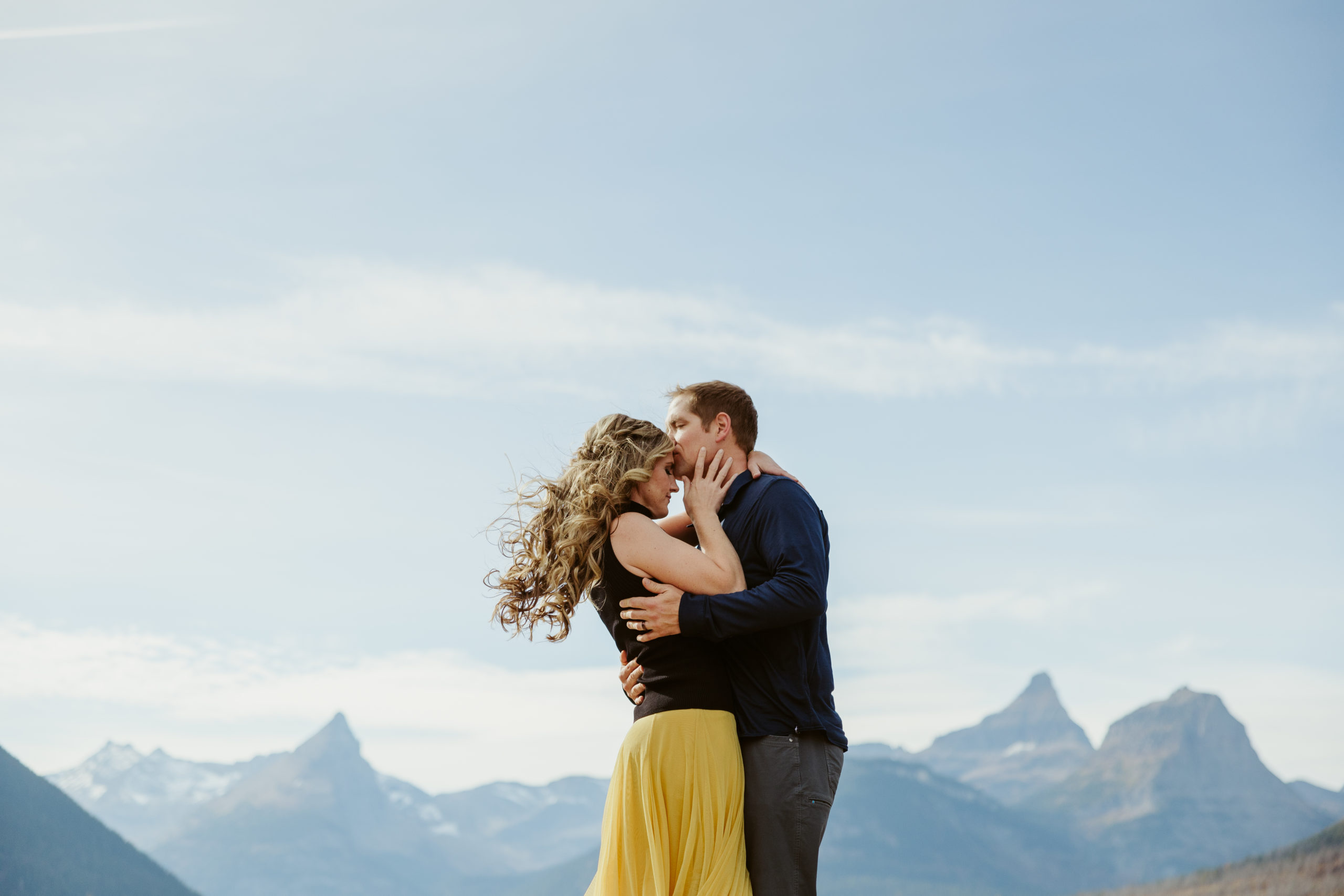 lauren_wade_engagement_adventure_session_sun_point_two_medicine_apgar-3