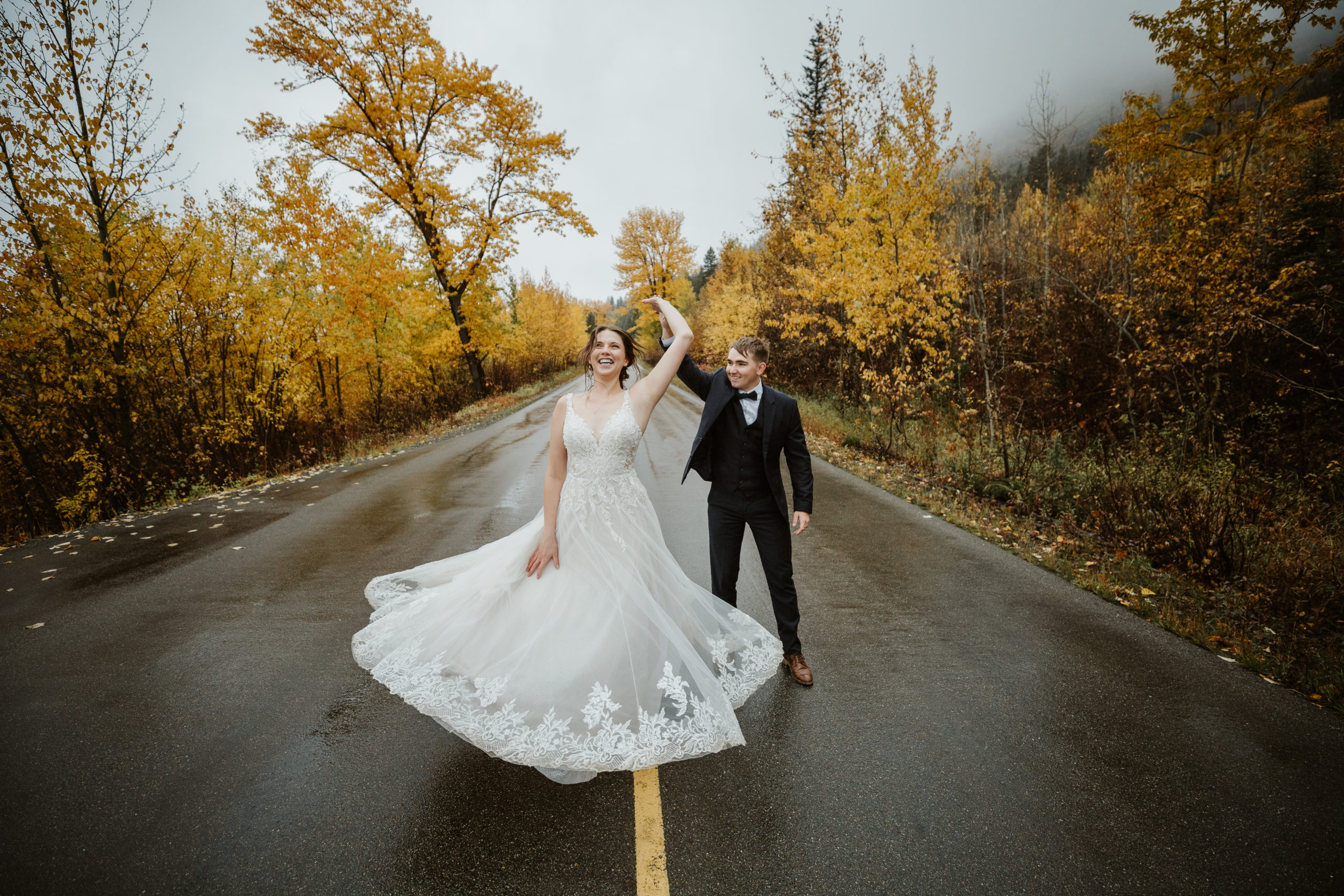 lindsay_brady_glacier_national_park_fall_adventure_portrait_session-9