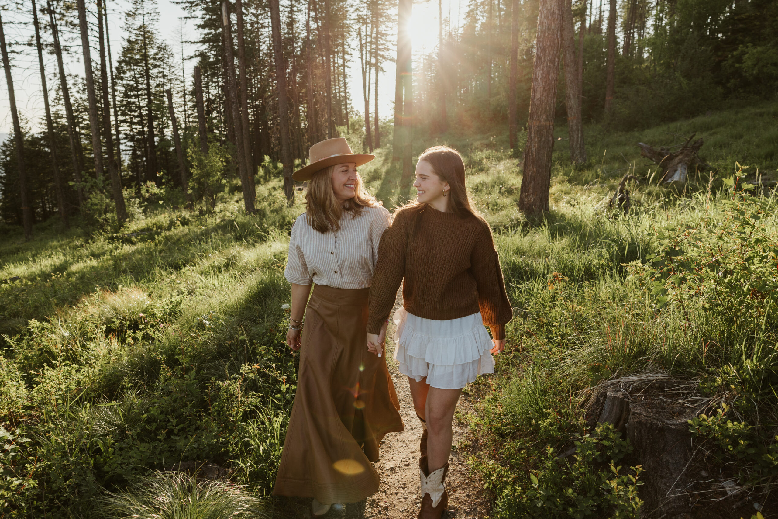 Lohoefer_Whitefish_Family_Portraits_City_Beach_Holbrook_Overlook-6