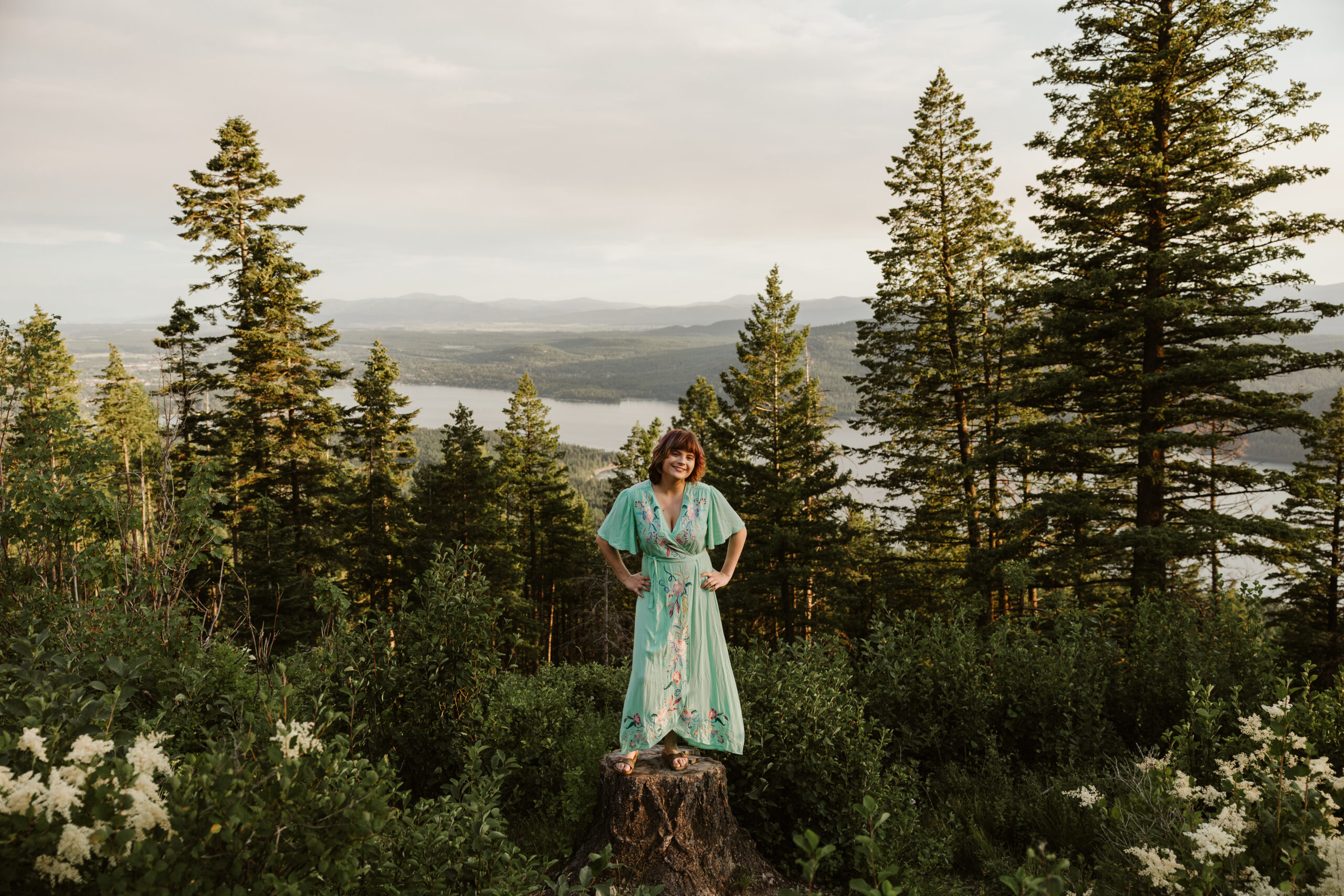 Blake_Whitefish_Senior_Portraits_Holbrook_Overlook_City_Beach-7