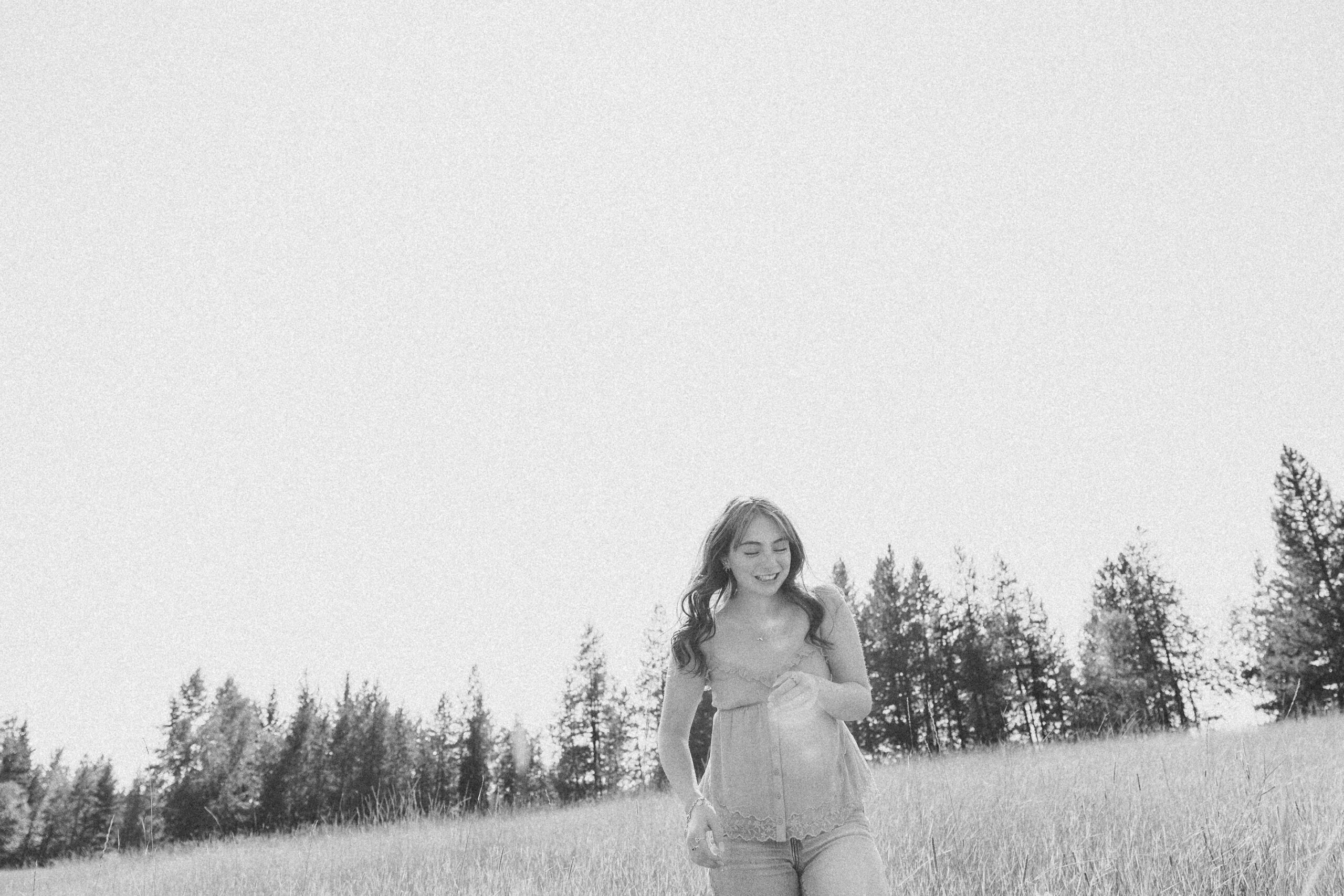 Scarlet_Glacier_National_Park_Senior_Portraits-2